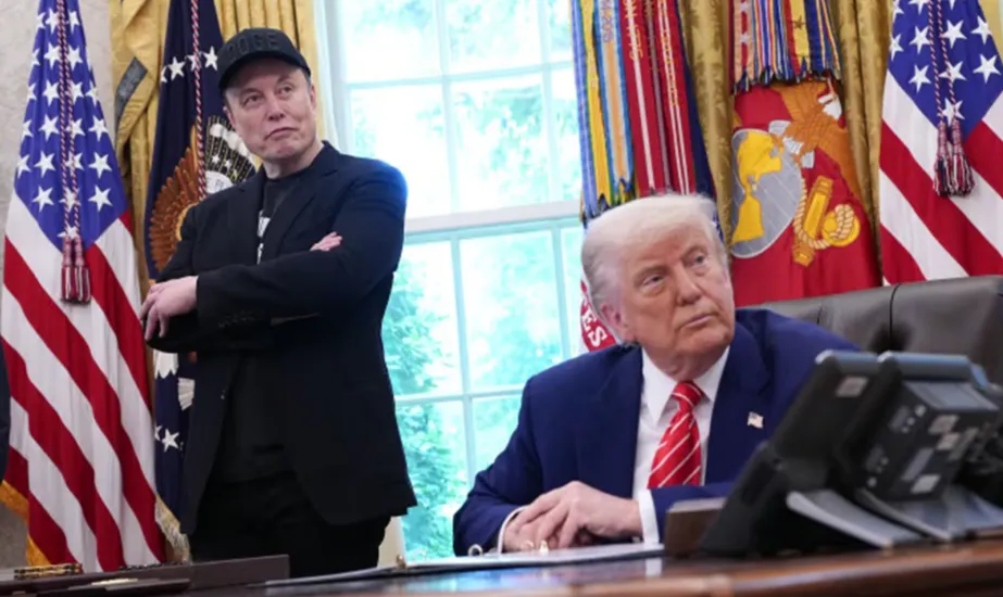 rickmedia: utajiri-elon-musk-umepungua-kisa-vita-maneno-rais-trump-134-rickmedia
