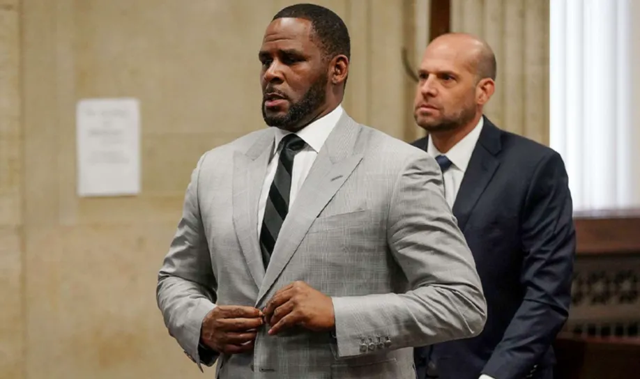 rickmedia: rkelly-azidishiwa-dozi-dawa-kupoteza-fahamu-458-rickmedia
