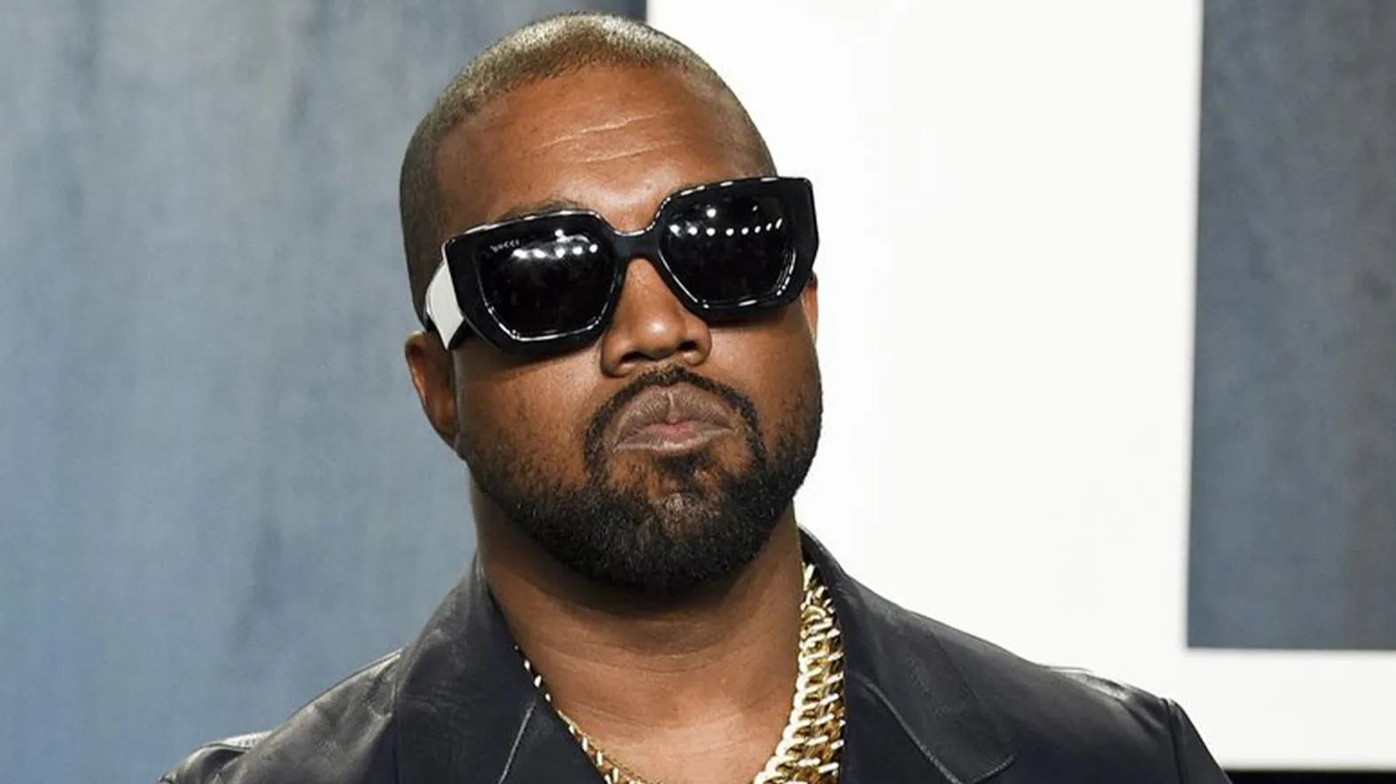 rickmedia: kanye-west-apigwa-marufuku-kuingia-australia-945-rickmedia