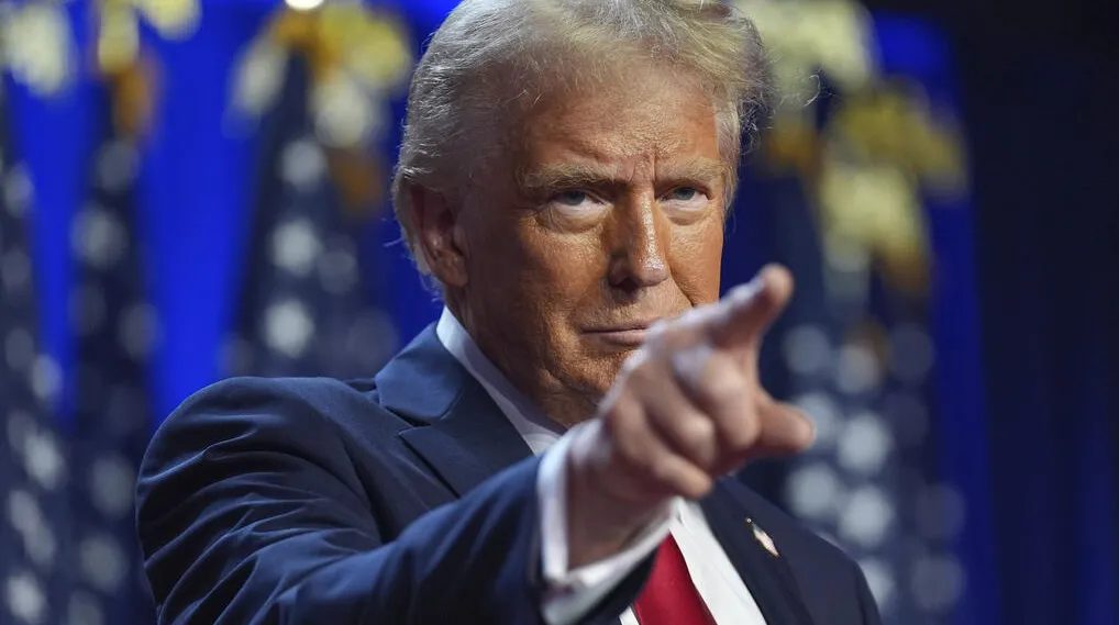 rickmedia: media-zilizokuwazinampinga-trump-huenda-zikapoteza-leseni-818-rickmedia