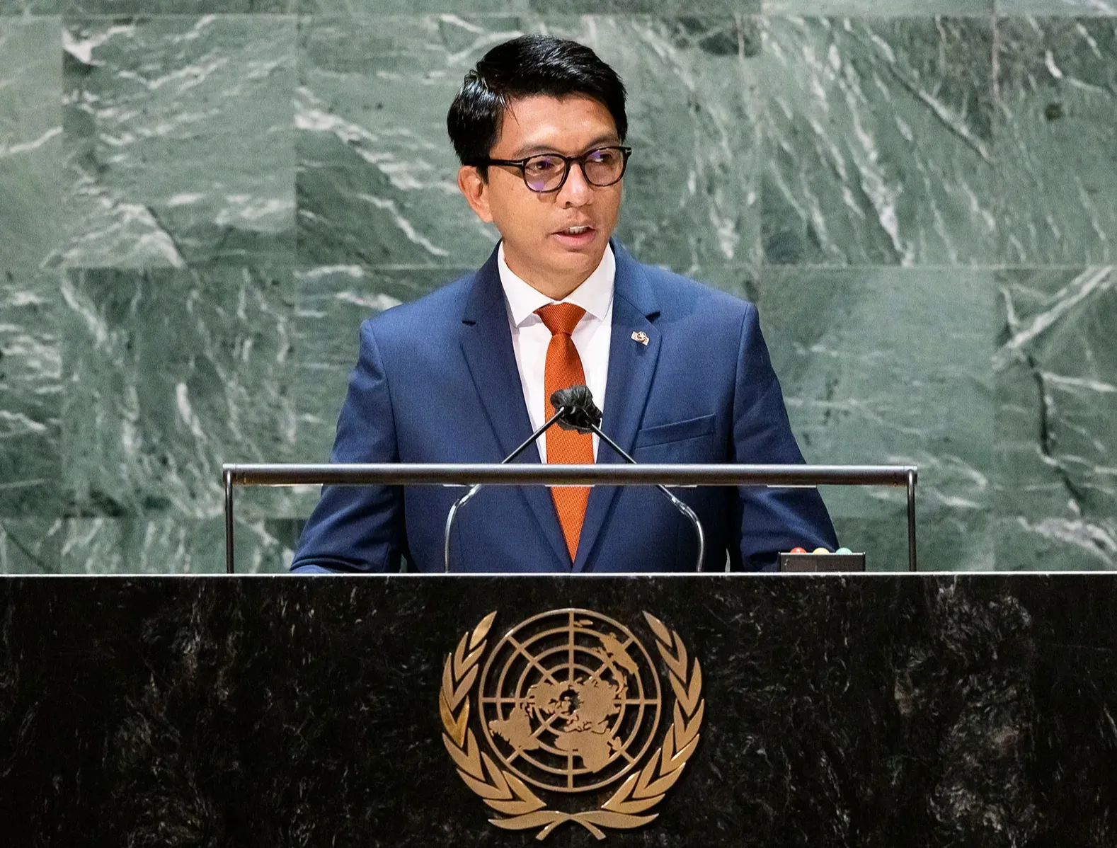 rickmedia: wanajeshi-madagascar-wanaoungana-waandamanaji-waonywa-rais-andry-rajoelina-360-rickmedia