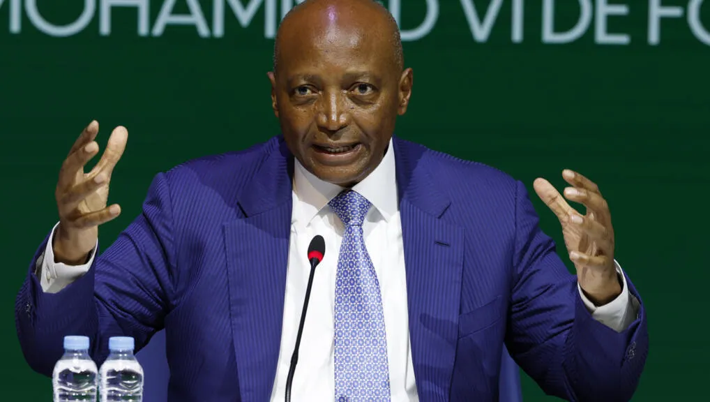 rickmedia: motsepe-azipongeza-timu-taifa-afrika-zilizoshiriki-kombe-dunia-330-rickmedia