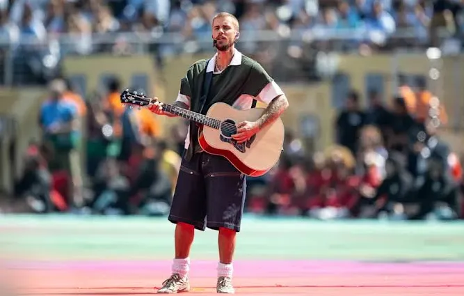 rickmedia: justin-bieber-amelipwa-bilioni-kwa-show-dakika-kombe-dunia-623-rickmedia