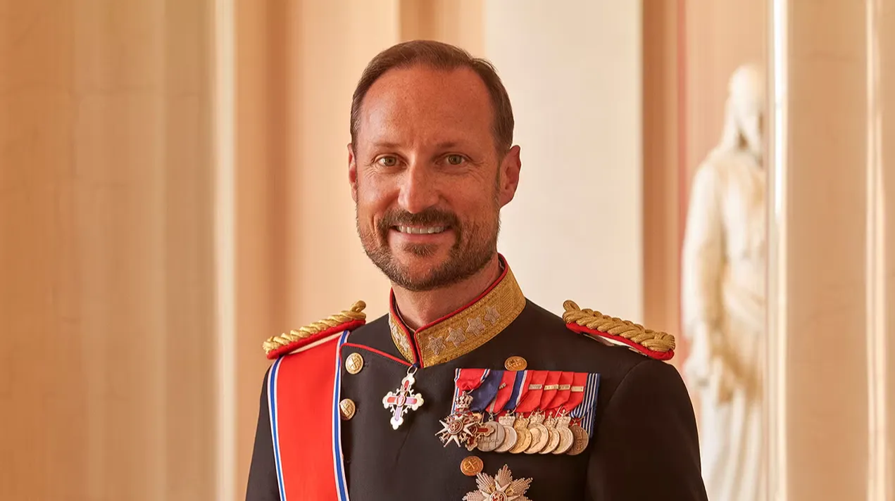 rickmedia: crown-prince-haakon-arithi-kiti-cha-baba-yake-cha-ufalme-norway-15-rickmedia